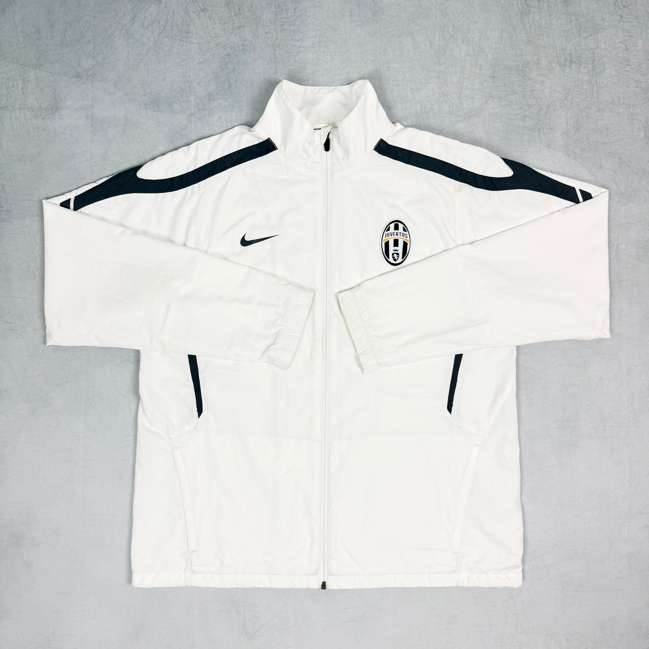 Nike Juventus 2010 Tracksuit L - 86.airsteals