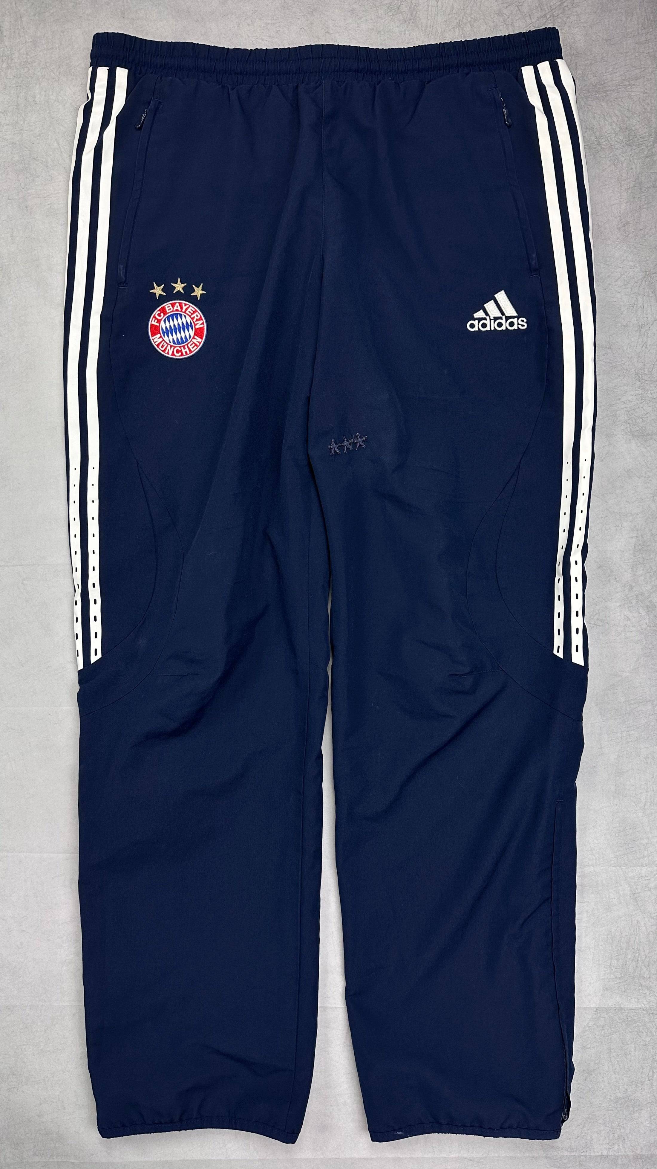 Adidas Bayern Tracksuit L