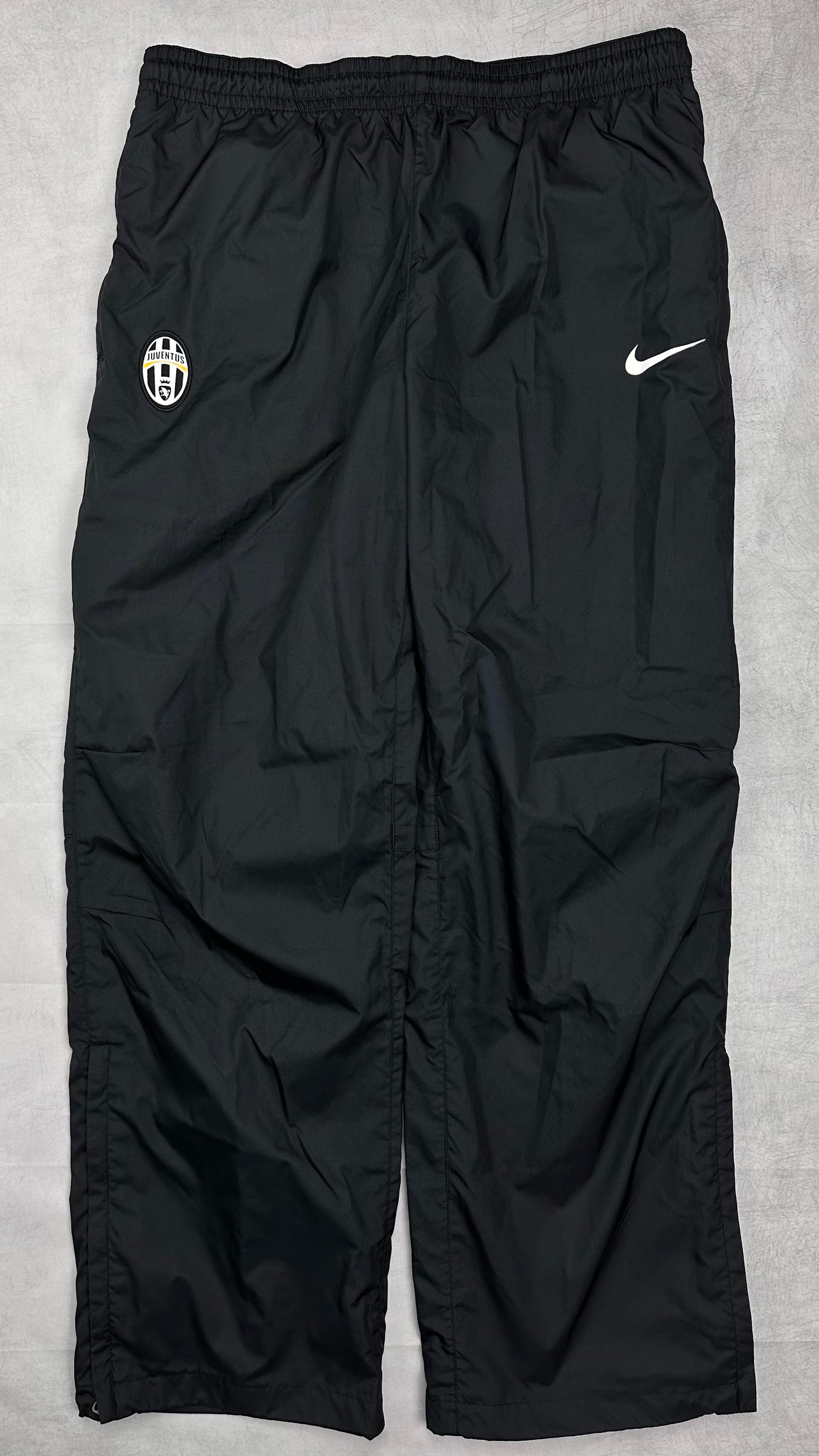 Nike Juventus Turin Tracksuit L - 86.airsteals