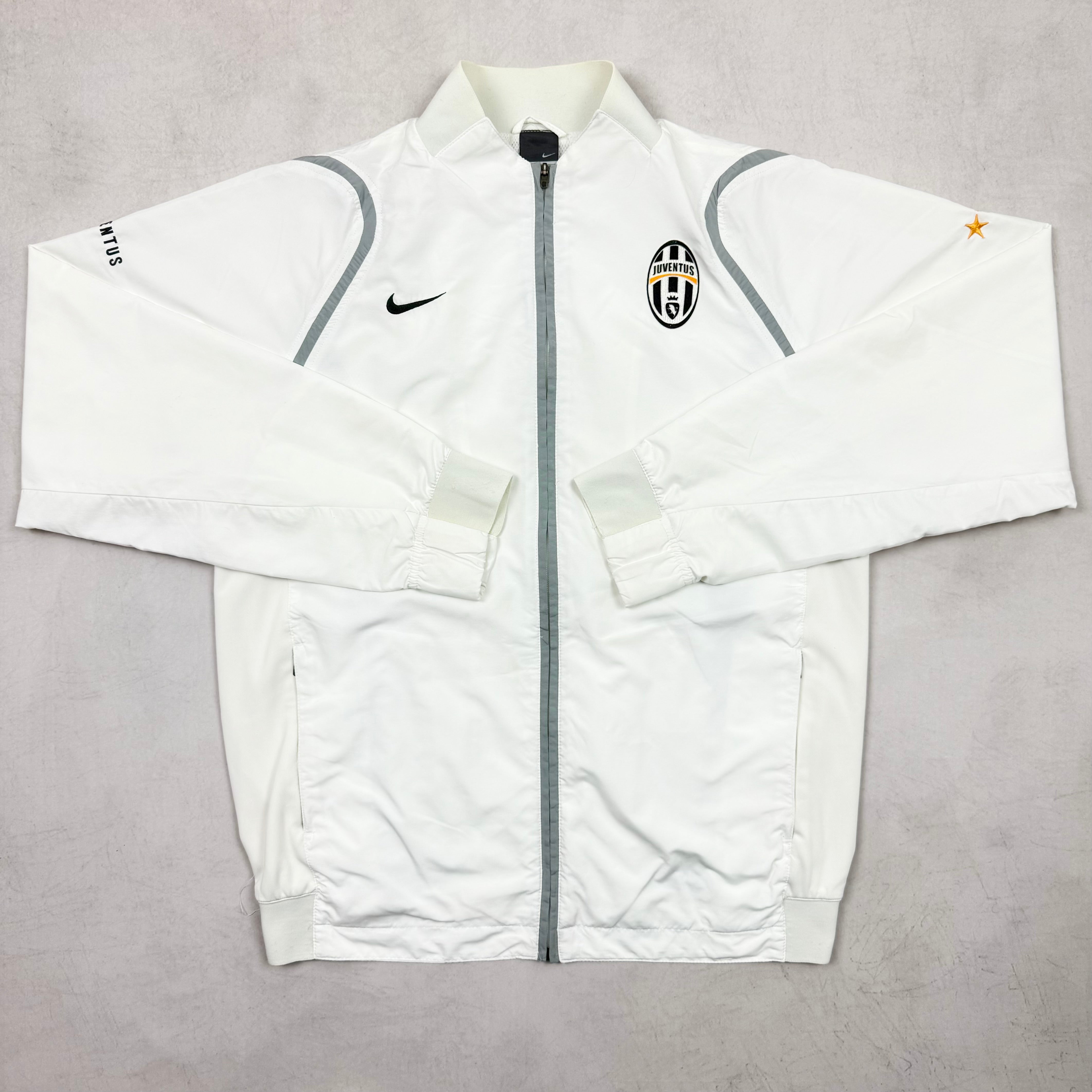 Nike Juventus Turin Tracksuit L - 86.airsteals