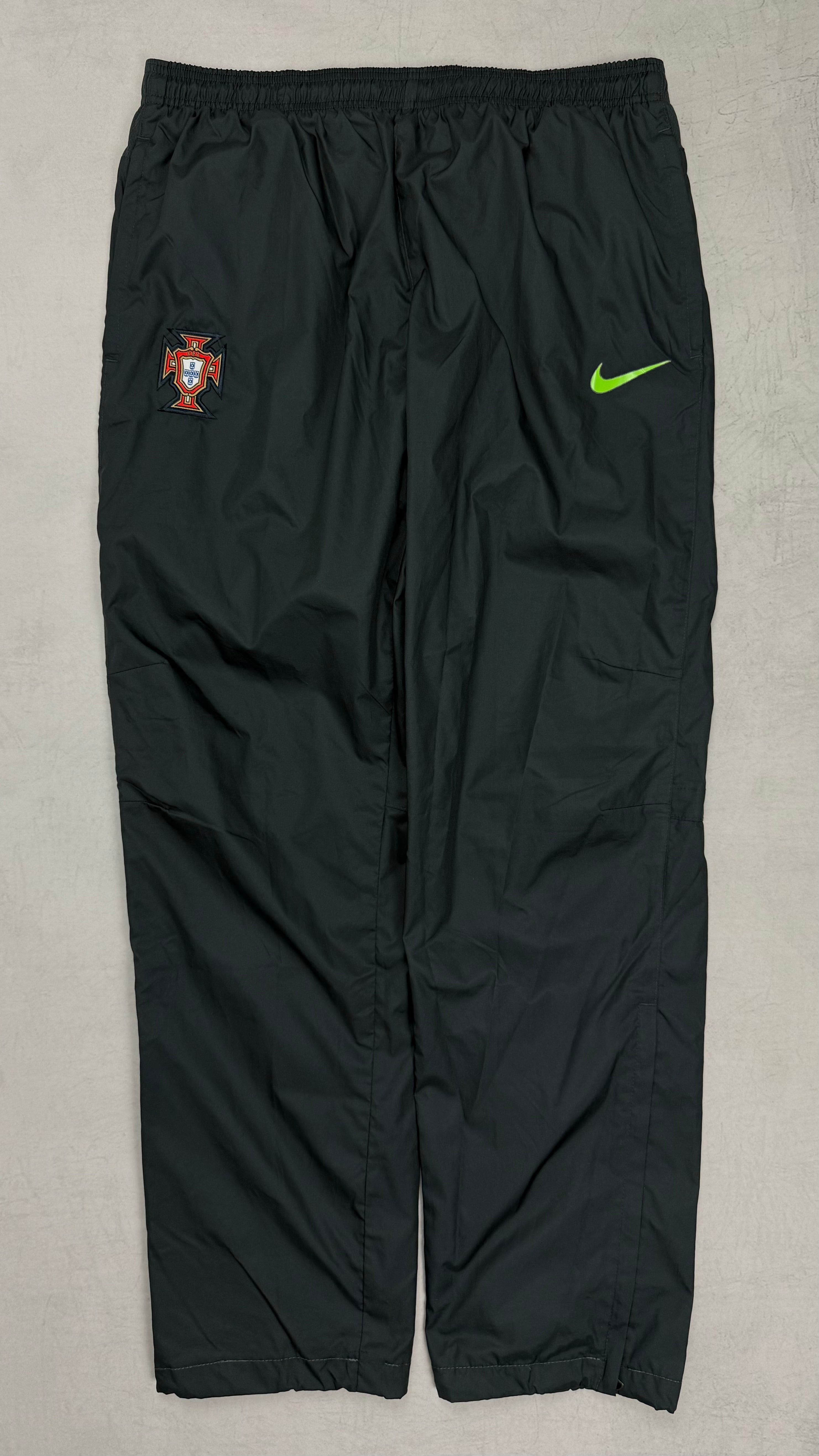 Nike Portugal Tracksuit L - 86.airsteals