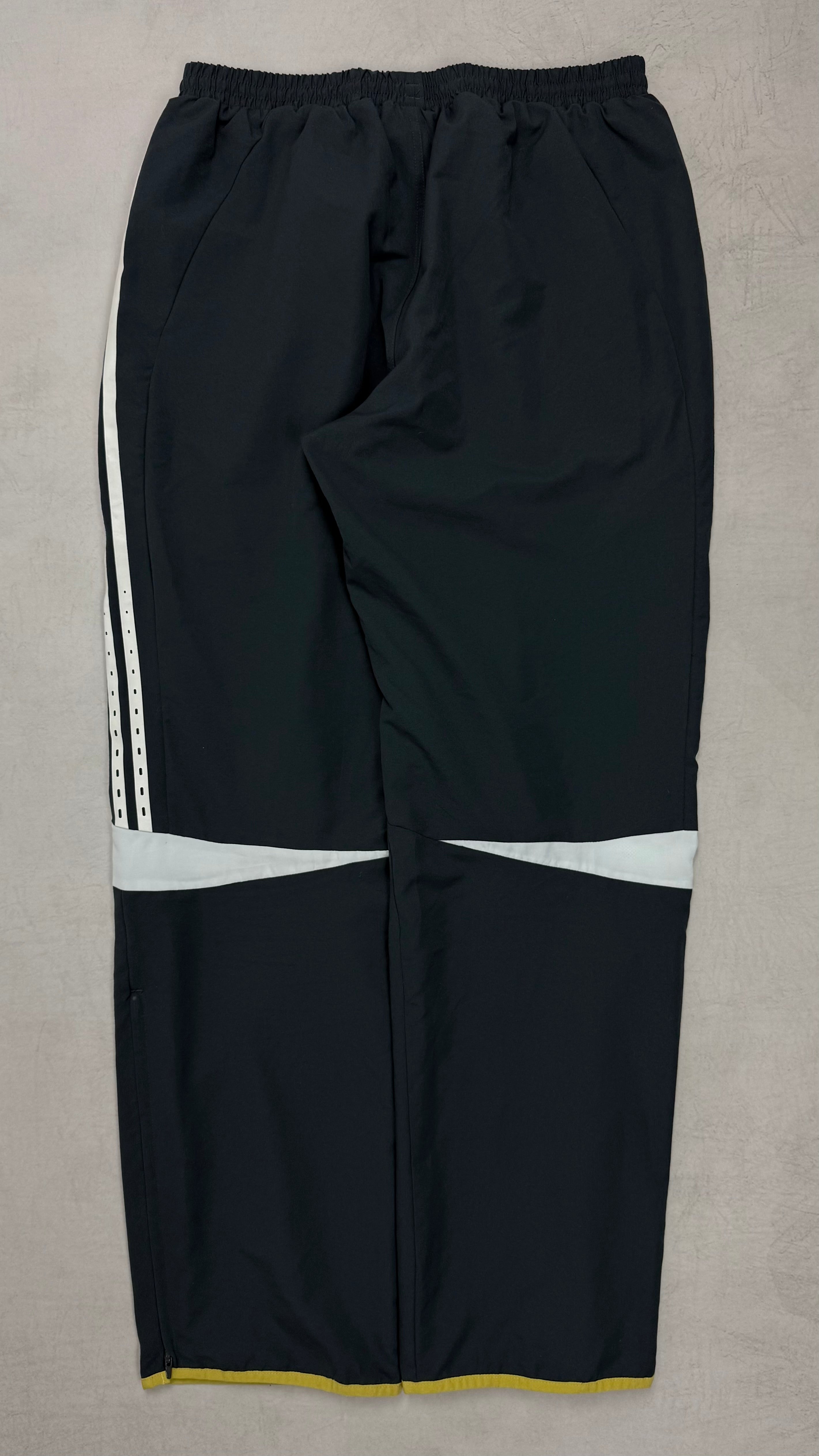 Adidas Real Madrid Formotion Tracksuit L - 86.airsteals