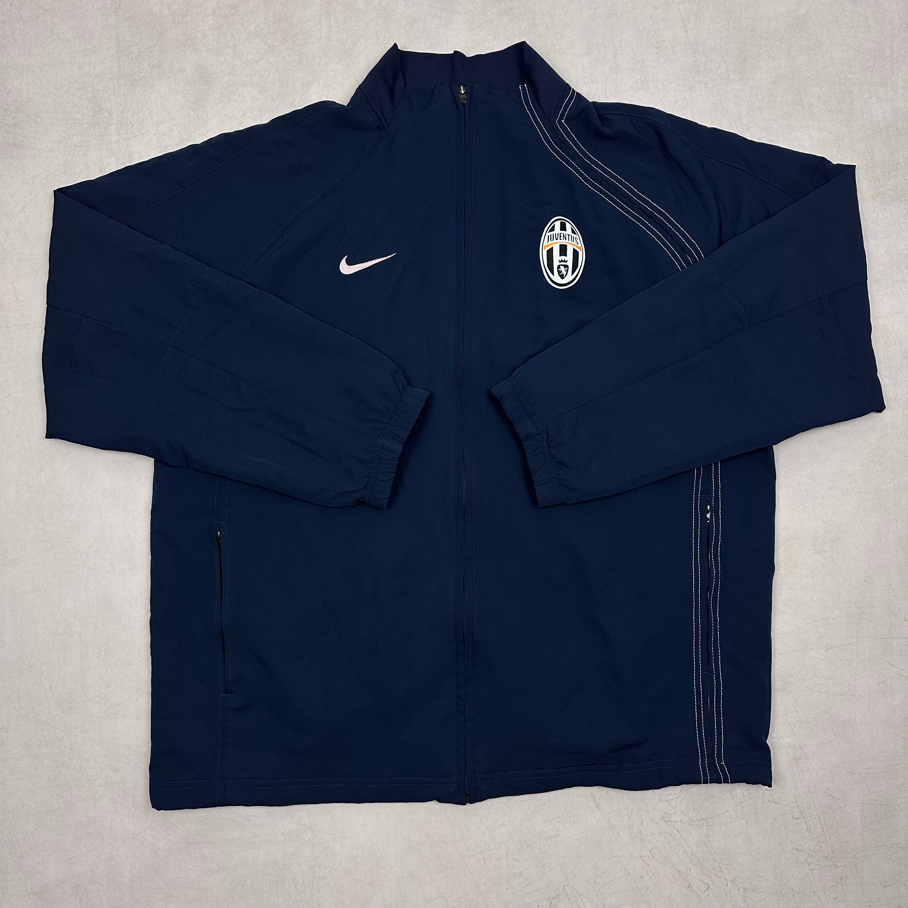 Nike Juventus Turin Tracksuit L - 86.airsteals