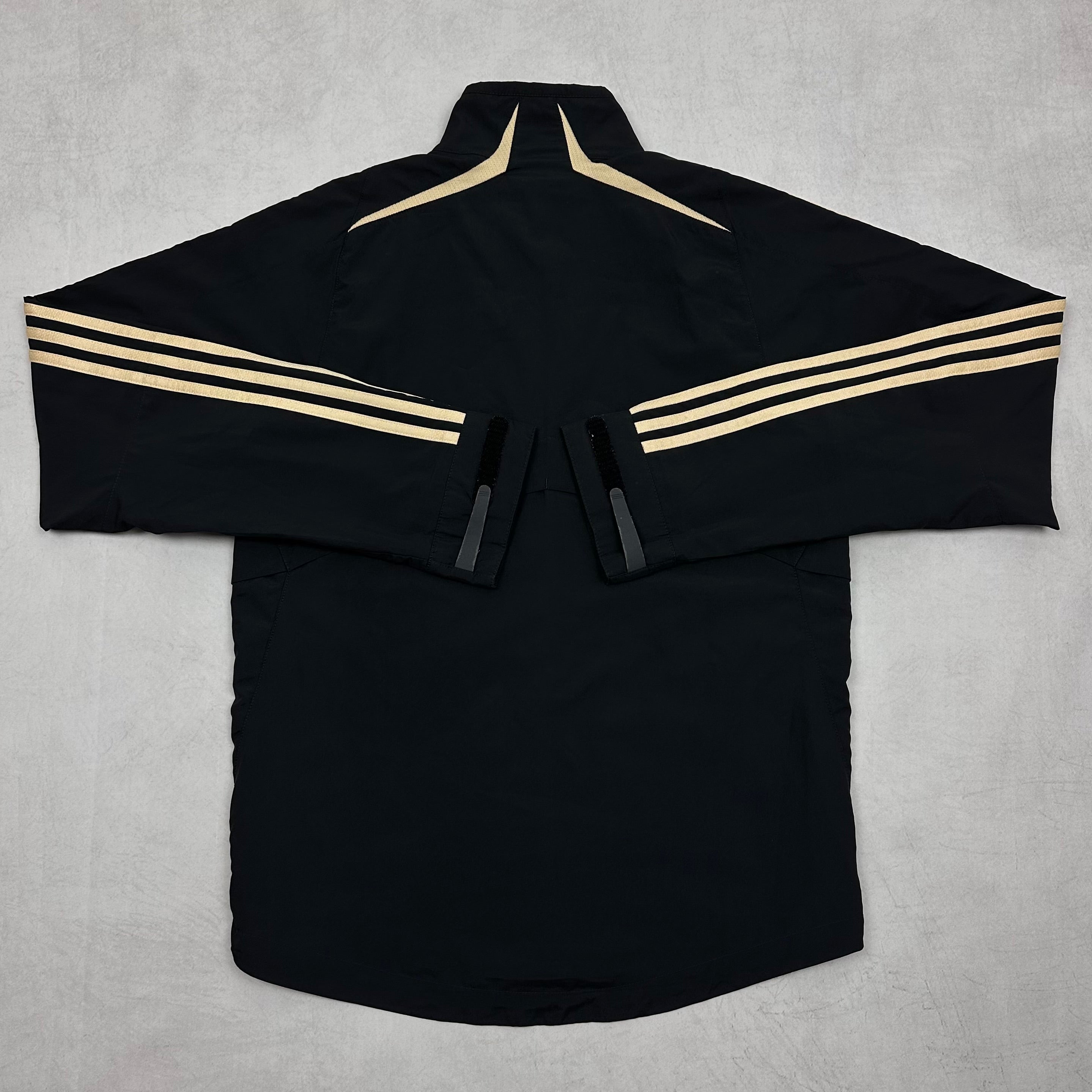 Adidas Liverpool Tracksuit S - 86.airsteals