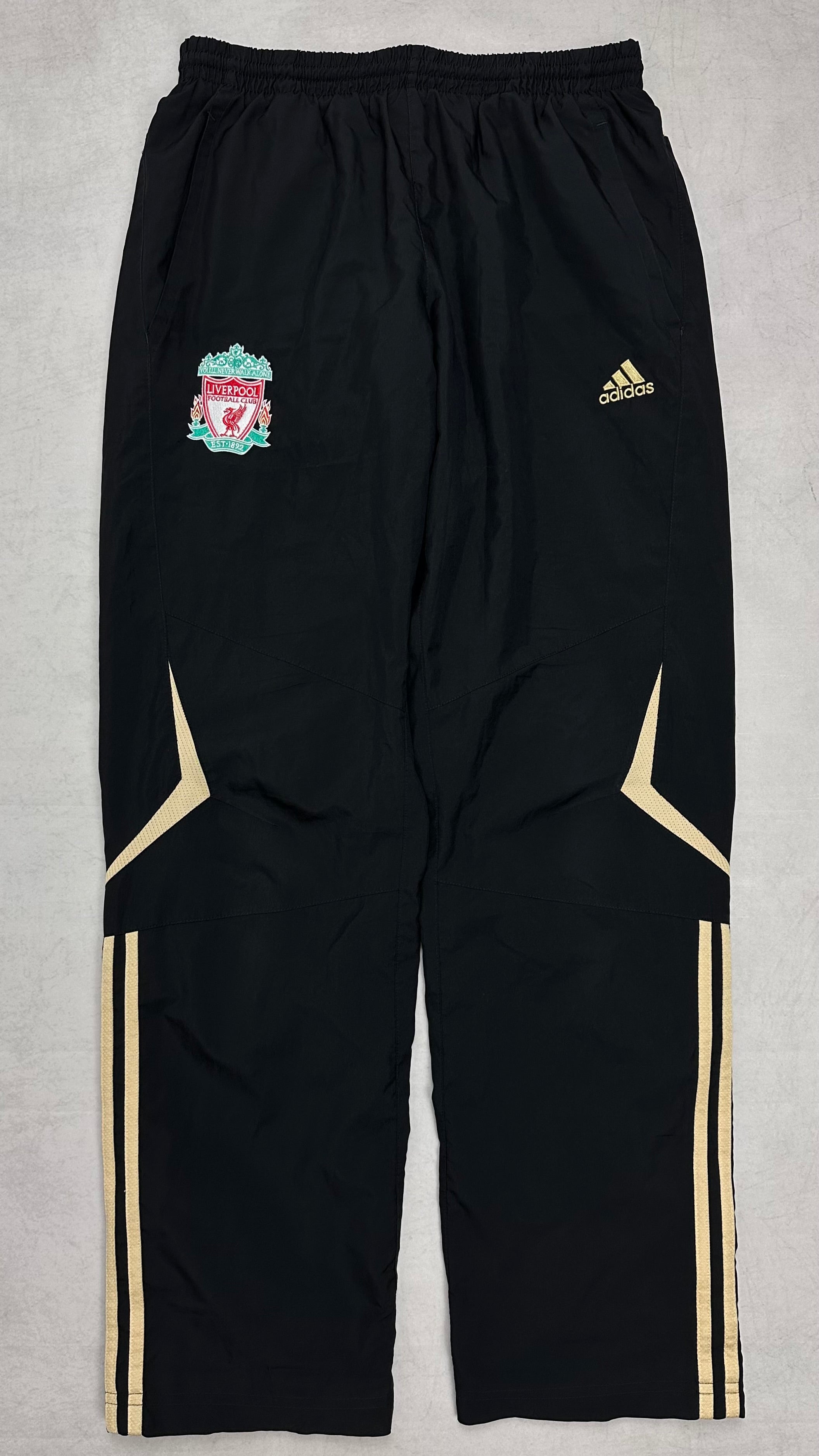 Adidas Liverpool Tracksuit S - 86.airsteals