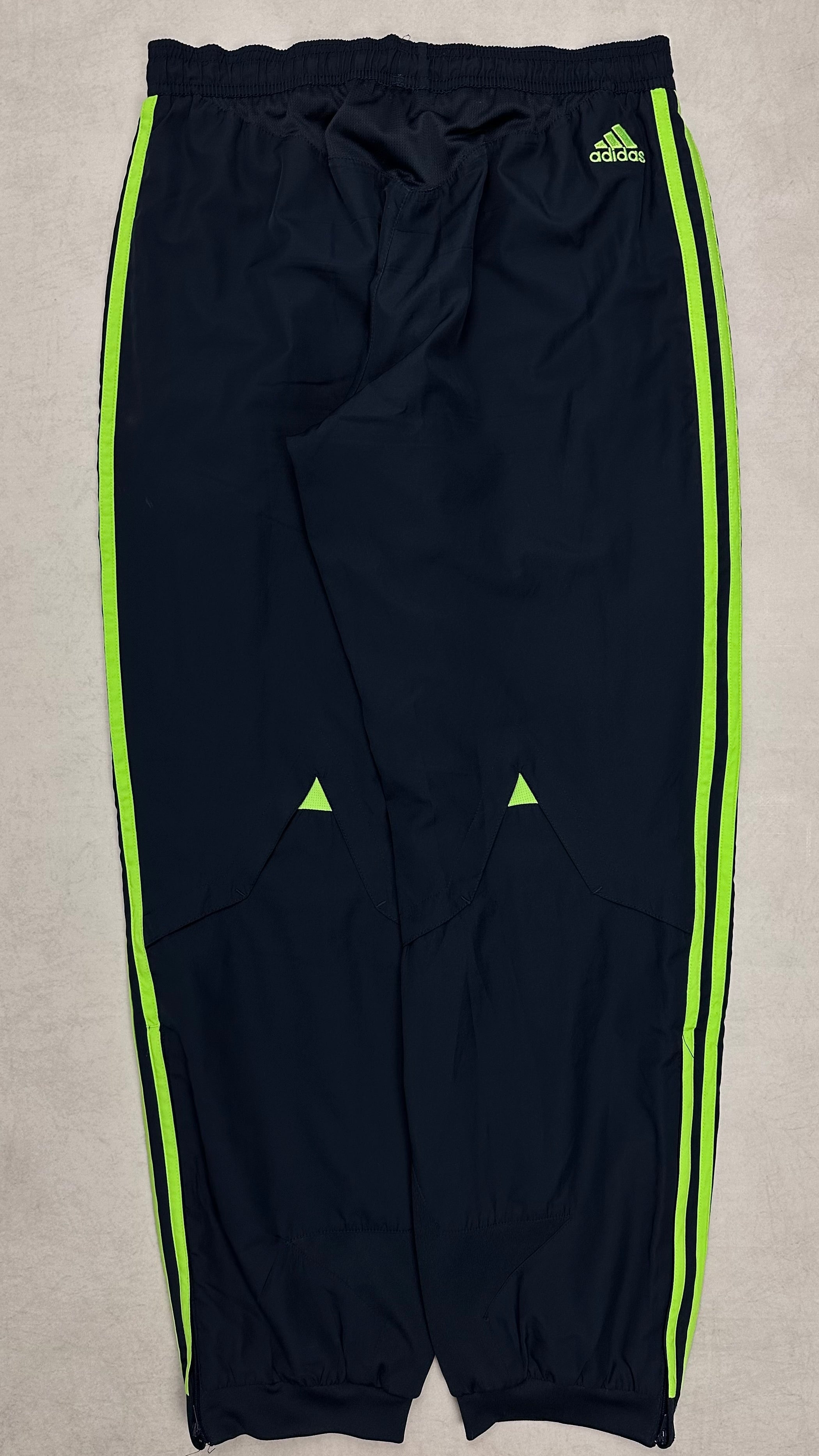 Adidas Chelsea Champions League Tracksuit S - 86.airsteals